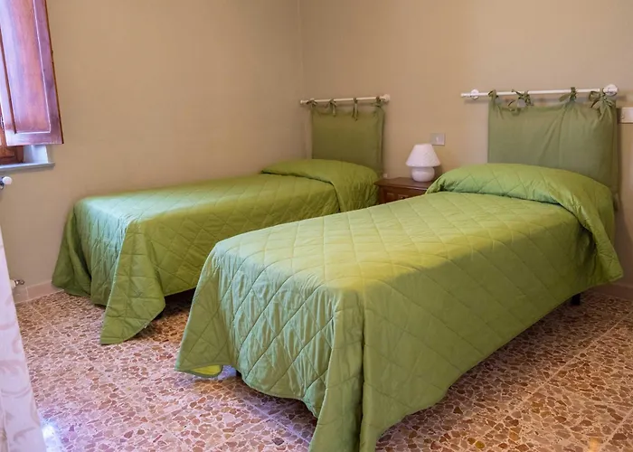 Irto Colle مزرعة للإقامة Massa e Cozzile